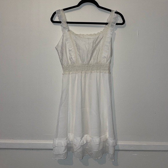ADORABLE white sundress with tie back and ruffles - Picture 6 of 13